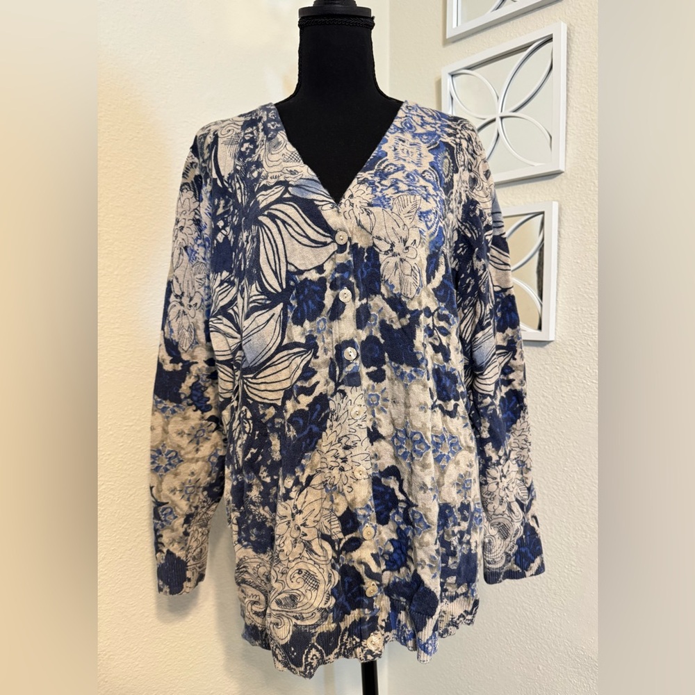 Christopher & Banks Floral Button -Up Sweater Size XL